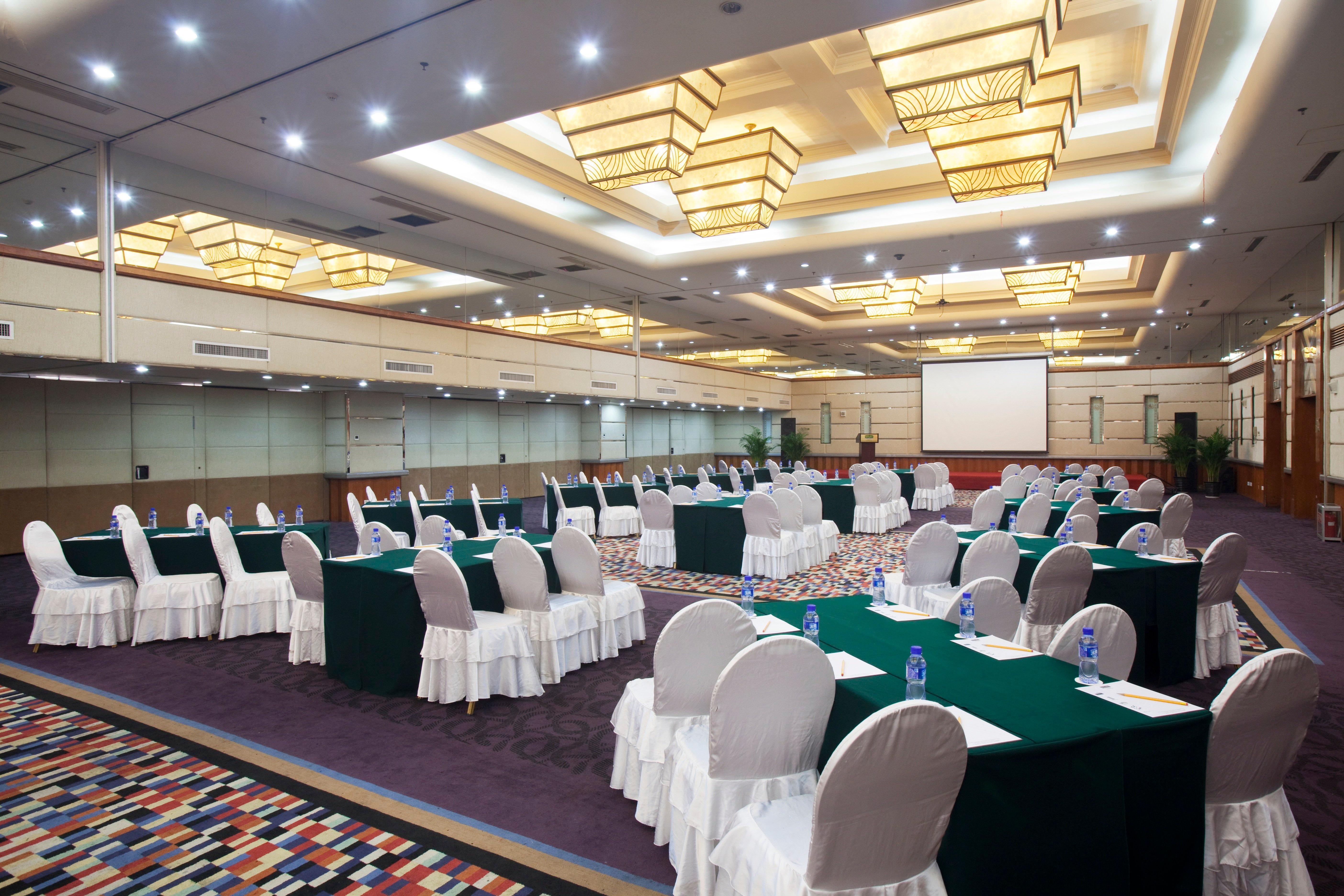 Holiday Inn Hohhot, An Ihg Hotel Exterior foto